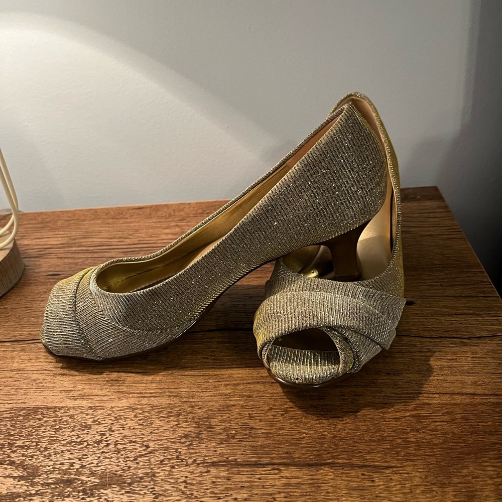 Elegant Gold Peep-Toe Heels